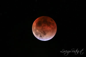 Eclissi di Luna 2015 da Rigomagno con canon 60d e telescopio 80 ed