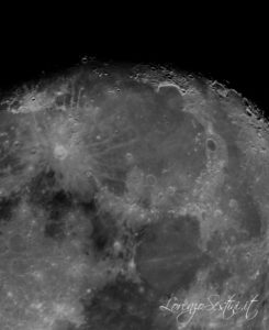 Luna con Telescopio 200-1000 newton composizione di 10 foto 