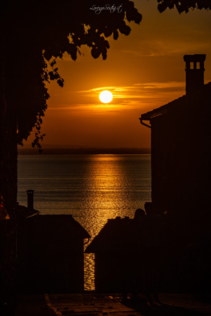 Tramonto Monte sul Lago nel Trasimeno